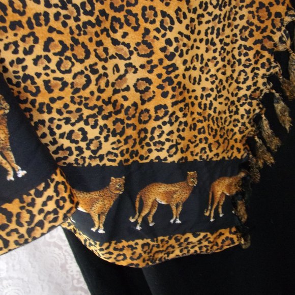 Oversize Scarf/wrap/cover-up Jungle Print Leopard on Black Background MWOT - Picture 3 of 5